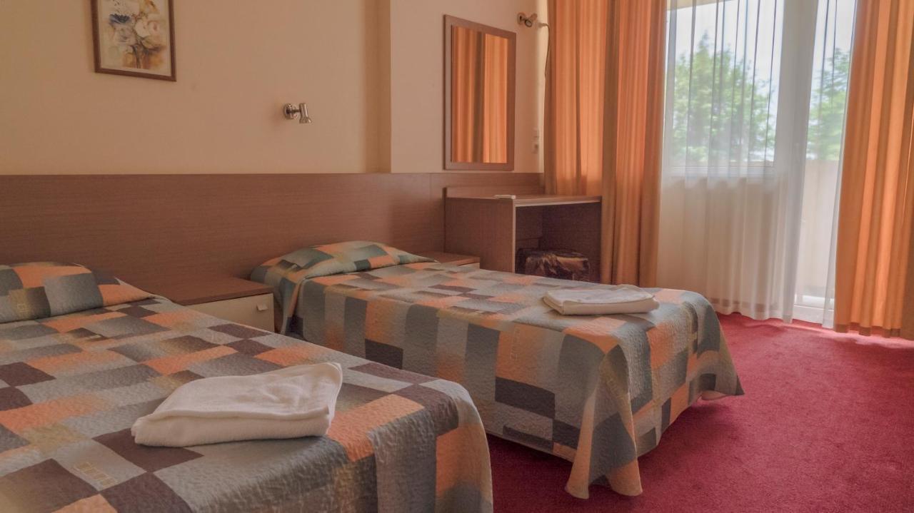 Park Hotel Persey Varna Exterior photo